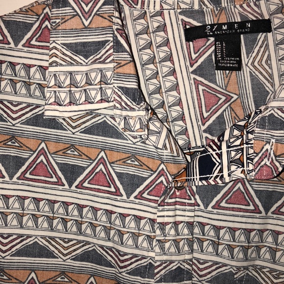 Forever21 Tribal Print button down - Picture 1 of 1